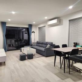 New Modern Townhouse Near Town& Beach