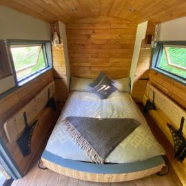Dingle Glenn secluded woodland cabin & Hot Tub