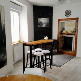 Le voyage chez pascale et yanis, hotel v destinácii Ménil