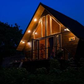 Edgar's House، فندق في Bnunis