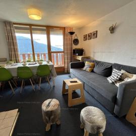 Appartement duplex 45m², 3 pièces, 8 pers, balcon, près des pistes, animaux admis - FR-1-757-117, hotel u gradu 'Landry'