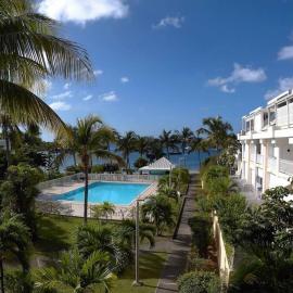 Condo Flamingo with pool, hotel a Baie Nettle