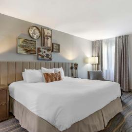 Windmill Suites Surprise - Phoenix, an Ascend Collection Hotel, ξενοδοχείο σε Surprise