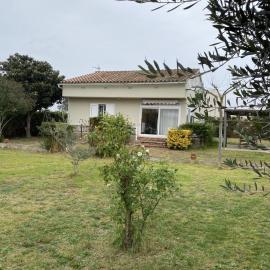 Casa Les Roques, hotelli kohteessa Báscara