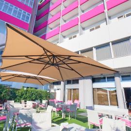 SenB Hotel, hotel u gradu 'Senigallia'