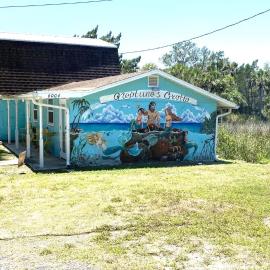 Neptune's Grotto Old Florida Adventure Retreat, hotel u gradu Spring Hil