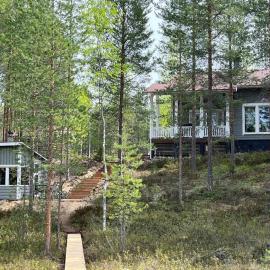 Karhurinne Koli, hotell sihtkohas Hattusaari
