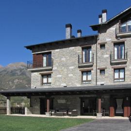 Hotel Sesué, hotell sihtkohas Sesué