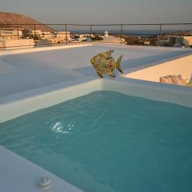 Art Canava Luxury Villas: Fira'da bir otel