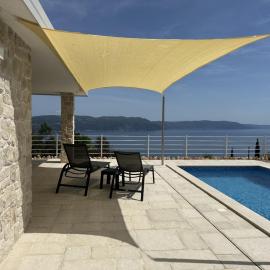 Angel Marie Villa in a calm location with sea-view, готель у місті Vicani
