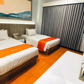 Front One HK Resort Simpang Lima, hotel a Jomblang