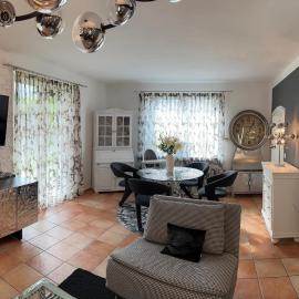 Haus Schmidhuber Ferienwohnung 5 mit Garten und sonniger Terrasse, hotel a Grossgmain