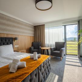 Hotel Mazurkowa & Wesela & Imprezy & Konferencje Jelenia Góra, obok restauracja Mazurkowa Chata, hotel v destinaci Jelení Hora