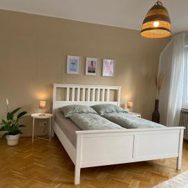 Großzügiger Komfort direkt am Waldrand, hotel v destinaci Velbert