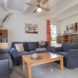 Ferienhaus Vogelsand 10, hotel in Dorum Neufeld