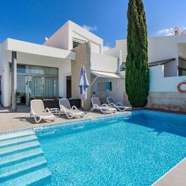 Villa Caterina, Luxury Villa with Heated Pool Ocean View in Adeje, Tenerife