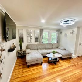 Town & Country Andover, NJ Area Apt- 2nd FL, hotel em Andover