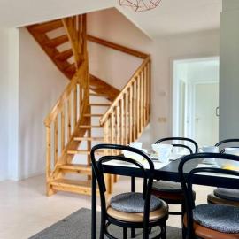 Villa Lilla Emma, Mysig Lägenhet i Jädraås, Nära Sjö och Kungsberget, hotel di Jädraås