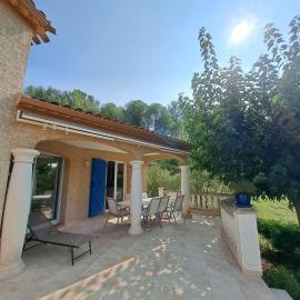 Belle villa entre garrigue et rivière