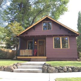 Bluebird Day - Cinder Cone Bungalow: Bend şehrinde bir otel