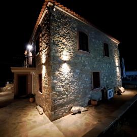 Lucy's luxury I, hotel in Néa Koútali