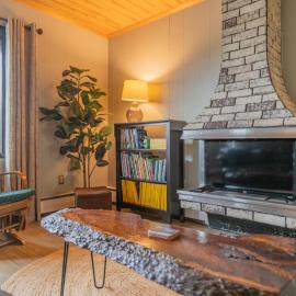 The Hometown Family Inn, hotel u gradu Ferbenks