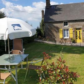 Chaulieu Gite near Sourdeval 50150 Normandy, hotel a Saint-Martin-de-Chaulieu
