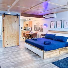 The Moose #4 - Elvis Presley King Suite with Free Parking and WIFI, hotel Memphisben