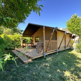 Tiendas safari Chill-Outdoor, hotel a Perarrua