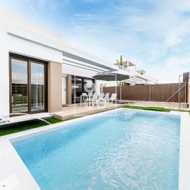 Villa Bienvida, private pool, superb interior and views - by OYOOSTAYS