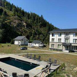 Відпочинковий комплекс Біла Кобила, hotel v destinaci Verchovyna