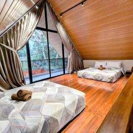Cottonwood Salvia - Jacuzzi Pool BBQ Pingpong, hotel u gradu Tegalharendong