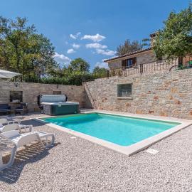 Stunning Home In Trosti