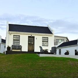 Agulhas Heights self-catering cottages BEST OCEAN VIEWS, ξενοδοχείο σε Agulhas