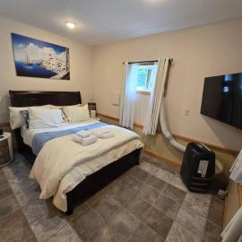 Peaceful Apartment, hotel in Traverse City
