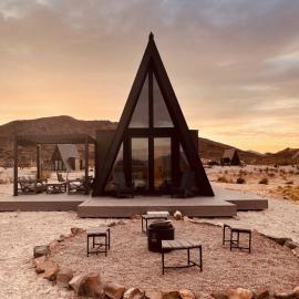 Stardust Big Bend Luxury A-Frame#5 great views, hotel in Terlingua