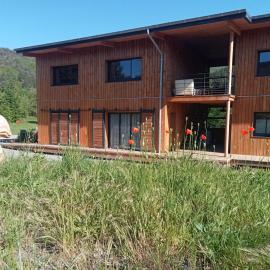 Ecogîtes Camparols, hotel in Prémian