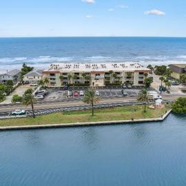 Fifty Gulfside Condominiums, hotel in Clearwater Beach