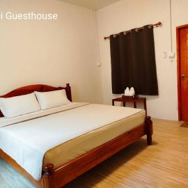 Marni Guesthouse, hotel i Ban Pla Duk