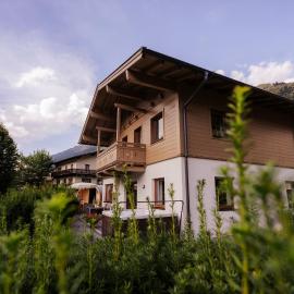 Ferienhaus Florianiweg C, hotel in Bad Gastein
