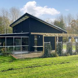 3 Bedroom Gorgeous Home In Löttorp โรงแรมในLöttorp