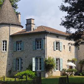 Manoir de famille proche lac