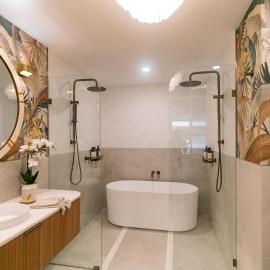 Monsoon Luxury Apartment, hotel in Port Douglas