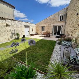 LA VINCELLA Gîte de charme , proche d'Angoulême, 3 chambres