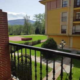 La Campanilla de Cabárceno, hotel Sarónban