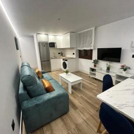 1ª planta INTERIOR Apartamento Juan Robledo en centro ciudad,