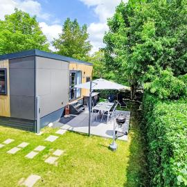 Holiday Home Tiny Haus am Waldsee by Interhome, hotel u gradu 'Wemding'