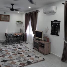 Salyah Homestay, hotel a Tangkak