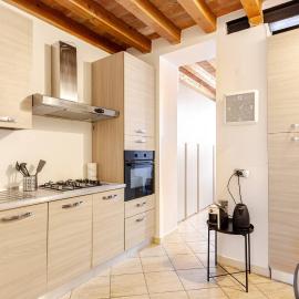 Artistic Urban Apartment