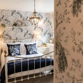Peacock Room at Field View Cottage